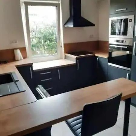Apartment Maison Conviviale Avec Jardin *