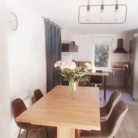 Maison Conviviale Avec Jardin Apartment